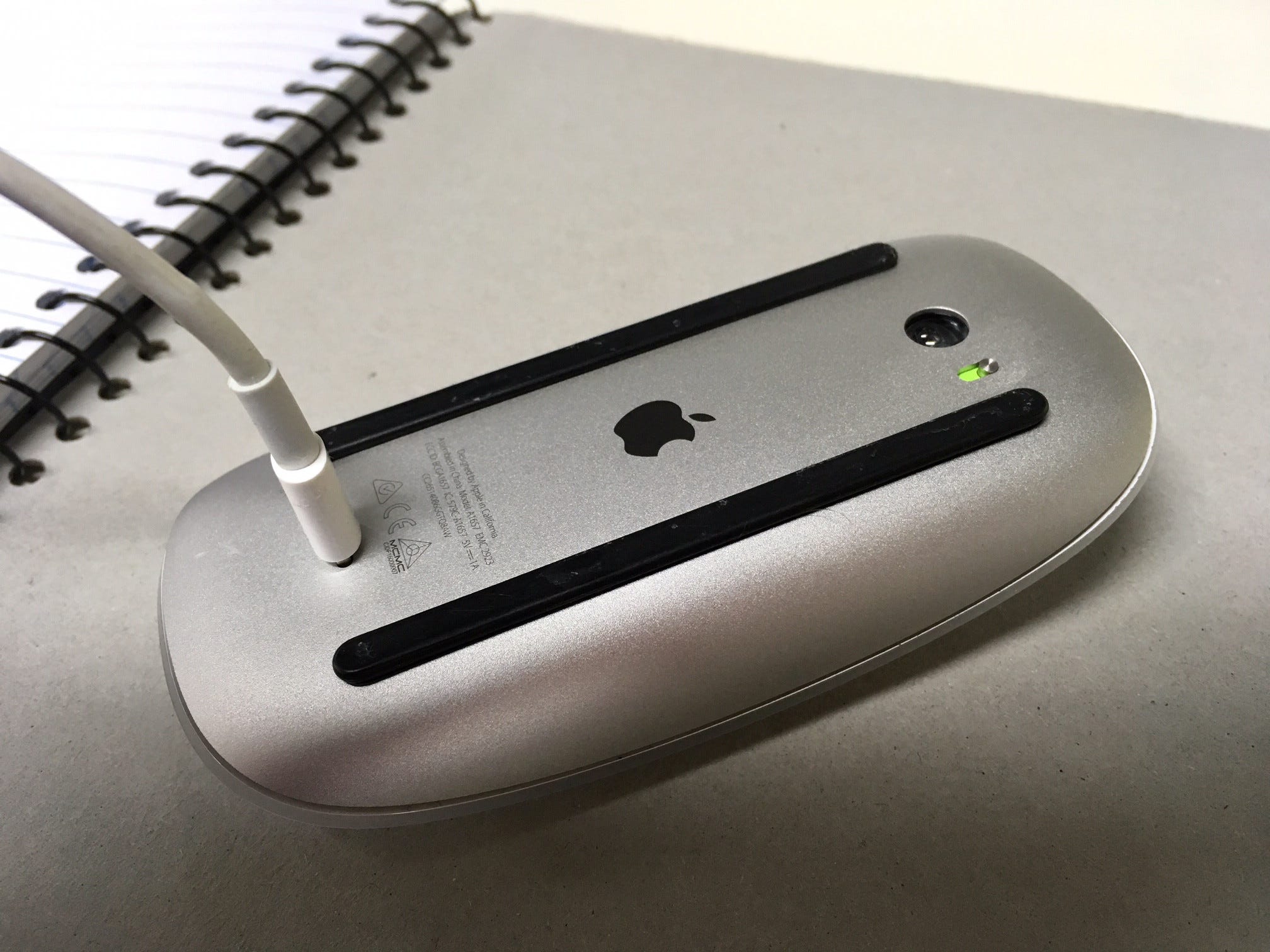 hardware - Charging Magic Mouse 2 when the device is turned off… - Ask  Different