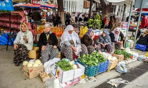 Bugün “Cumartesi Pazarı”